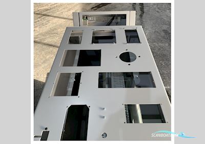 Alphatron Antracite Brigde Navigation Console type E dimensions - L136 x W48 x H83 Bådtilbehør 2025, Holland