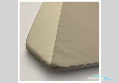 Quicksilver 555 Cabin Portside Sunlounge Cushion - 2284223 Bådtilbehør 2025, Holland