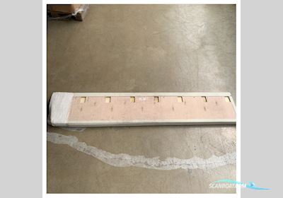 Quicksilver 855 Port Side Dinette Backrest Seat Cushion White - 2202547 Bådtilbehør 2025, Holland