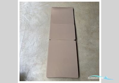 Quicksilver Activ 605 Cruiser Sundeck Center Cushion Brown - 2336527 Bådtilbehør 2025, Holland