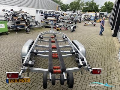 Freewheel Rollentrailer Båtsutrustning 2015, Holland