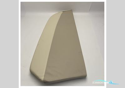 Quicksilver 555 Cabin Portside Sunlounge Cushion - 2284223 Båtsutrustning 2025, Holland