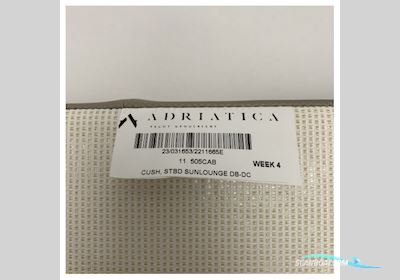 Quicksilver Activ 505 Cabin Starboard Side Sunlounge Cushion Grey - 2211665E Båtsutrustning 2025, Holland