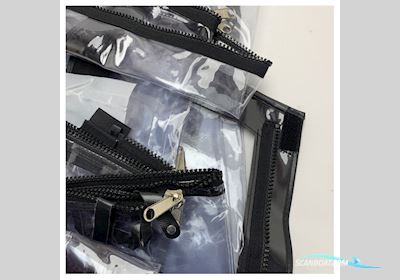 Quicksilver Activ 555 Bowrider Cockpit Enclosure Kit Black - VK_QS555Bre1R Båtsutrustning 2025, Holland