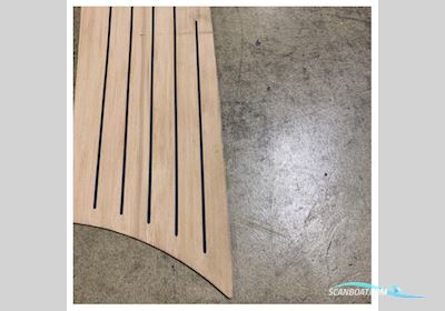 Quicksilver Activ 755 Open Portside Mid Ship Flexiteak Floor Kit - 2293562B Båtsutrustning 2025, Holland