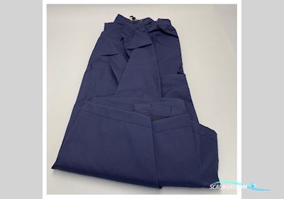 Uttern S55 Pilot Seat and Steering Console Cover Blue - 874748 Båtsutrustning 2025, Holland