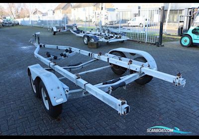 Stallingstrailer 2-asser Boat trailer 2024, The Netherlands