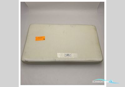 Quicksilver 855 Table Into Bed Conversion Cushion White - 2202554 Boatequipment 2025, The Netherlands