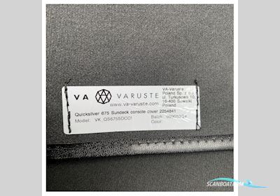 Quicksilver Activ 675 Sundeck Sunbrella Consolve Cover Black - VK_QS675Sdcc! Boatequipment 2025, The Netherlands