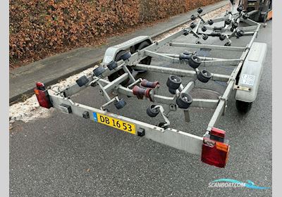 Variant Ocean 2700 Nysynet Boattrailer 2026, Denmark