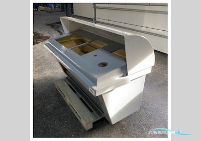 Alphatron Flybridge GRP Bridge Navigation Console with Cover Grey - L173 x W80 x H108 Bootaccessoires 2025, The Netherlands