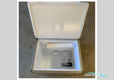Dometic KX40G Absorption Cool Box 40L - 12V/230V/Gas - For Boat & Camping - 9600028410 Bootaccessoires 2025, The Netherlands