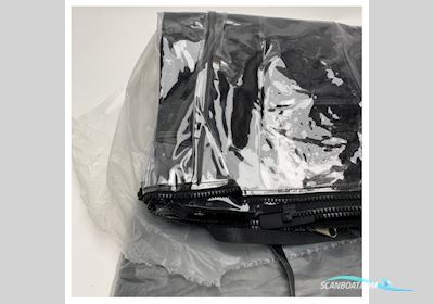 Quicksilver Activ 855 Weekend Aft Cockpit Black Enclosure Kit - VK_QS855Oben1 Bootaccessoires 2025, The Netherlands