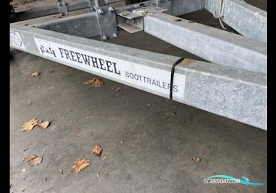 Freewheel Kanteltrailer stalling Bootstrailer 2024, Niederlande