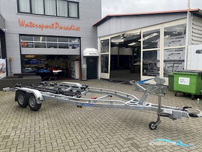 Freewheel Rollentrailer Bootstrailer 2015, Niederlande