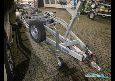 Freewheel W2 Tandemasser Bootstrailer 2022, Niederlande