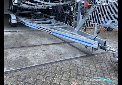 Ohlmeier Tandemasser geremd Bootstrailer 2024, Niederlande