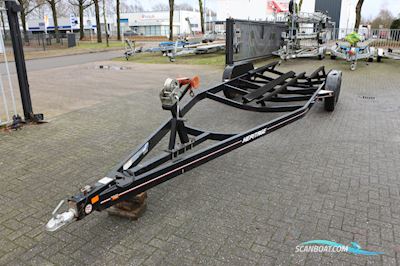 Stallingstrailer Heritage 2-asser stallingstrailer zwart coating Bootstrailer 2024, Niederlande