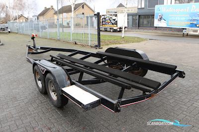 Stallingstrailer Heritage 2-asser stallingstrailer zwart coating Bootstrailer 2024, Niederlande
