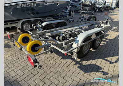 Pega Tandemasser rollen Boottrailers 2011, The Netherlands