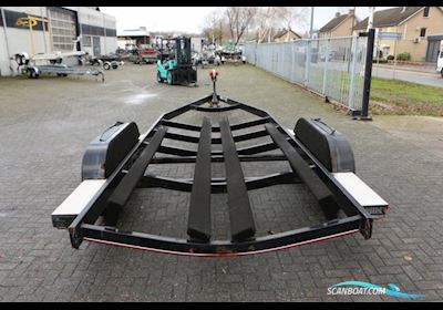 Stallingstrailer Heritage 2-asser stallingstrailer zwart coating Boottrailers 2024, The Netherlands