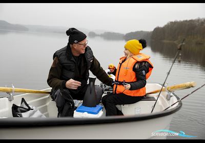 Cremo 405R Dinghy 2024, with op til 15 hk engine, Denmark