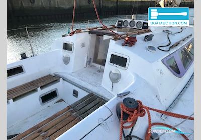 Feeling 920 Dinghy 1984, met Volvo motor, België