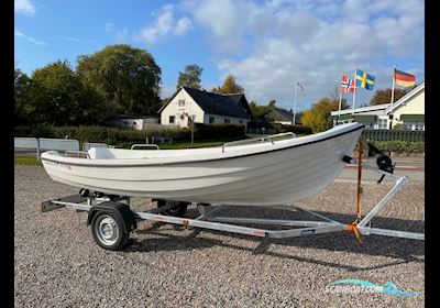 Fjordjollen 430 FISK med 4 HK Yamaha Dinghy 2023, met Yamaha motor, Denemarken