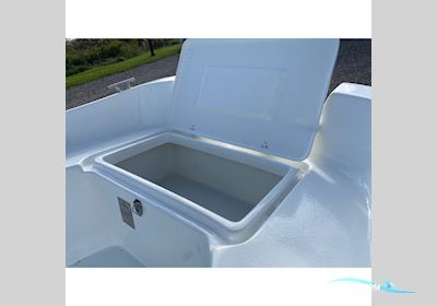 Fjordjollen 430 Fisk - Jolle med F2,5 HK påhængsmotor Dinghy 2024, Denemarken
