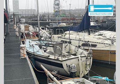 Kajuitzeilboot 650 Dinghy , with Mariner engine, The Netherlands