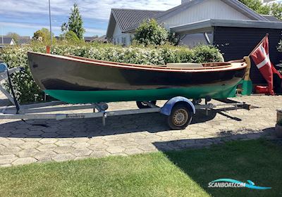 Lynæs Jolle 17 Dinghy 2024, met Buck DV 10 motor, Denemarken