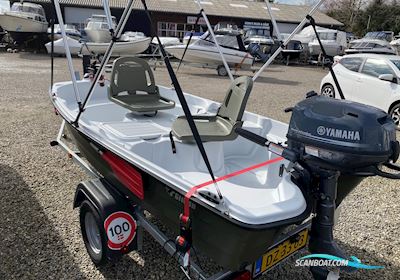 Pelican Predator Dinghy 2019, with Yamaha F5 engine, Denmark