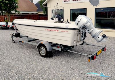 Sandström Classic 495 Styrepultbåd Dinghy 2023, met Mercury motor, Denemarken