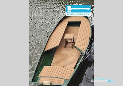 Vlet 350 Dinghy , met Yamaha motor, The Netherlands