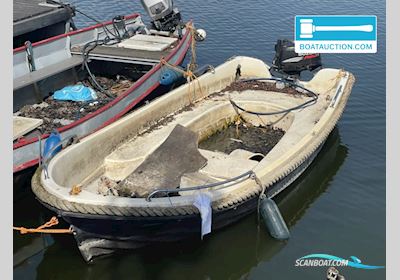 sloep 450 Dinghy , met Suzuki motor, The Netherlands