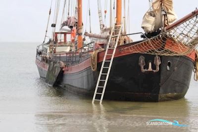 Klipper Woonschip Ex beroepsschepen 1899, met DAF motor, The Netherlands