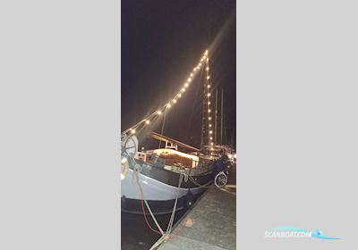 Klipperaak Woonschip Ex beroepsschepen 1917, met Perkins motor, The Netherlands