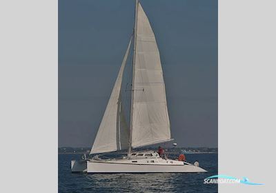 Azuli 38 Catamaran Flerskrogsbåd 1988, med Mercury F30 Elga motor, Frankrig