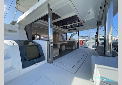 Bali 5.4 Flerskrogsbåd 2019, med Yanmar motor, Portugal