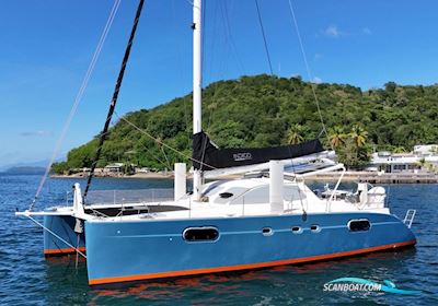Catana 461 Flerskrogsbåd 2000, med Volvo Penta D2 - 55 motor, Martinique