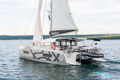 Excess 11 Flerskrogsbåd 2023, Kroatien