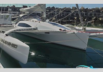 Farrier F32-RX folding trimaran Flerskrogsbåd 2014, med Honda 20 motor, Frankrig