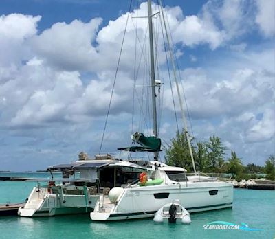 Fountaine Pajot 50 Electric Flerskrogsbåd 2017, med Electric Oceanvolt SD-15 motor, Spanien
