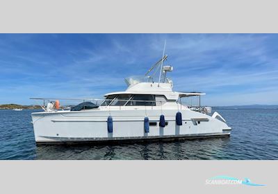 Fountaine Pajot Greenland 34 Flerskrogsbåd 2004, med 4JH3-DTE 110 CV diesel motor, Frankrig