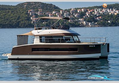 Fountaine Pajot MY 37 Flerskrogsbåd 2017, med Volvo motor, Kroatien