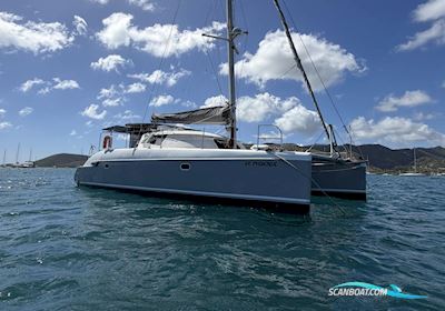 Fountaine Pakot Lavezii 40 Flerskrogsbåd 2005, med Volvo,D1-30 motor, Martinique
