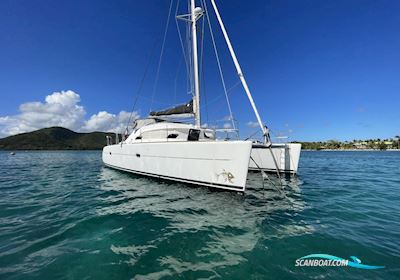 Lagoon 380 Flerskrogsbåd 2002, med Volvo MD2030 motor, Martinique