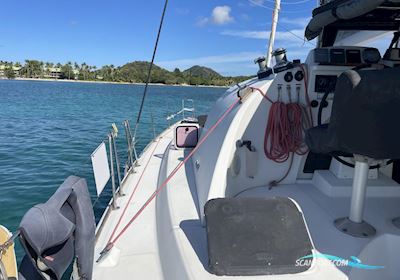 Lagoon 380 Flerskrogsbåd 2002, med Volvo MD2030 motor, Martinique
