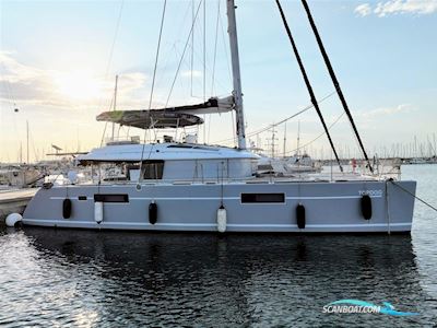 Lagoon 560 S2 Flerskrogsbåd 2018, med 2 x Yanmar 4JH110 110Hp Diesel Engines With Shaft Drives And Three Blade Propellers motor, Spanien