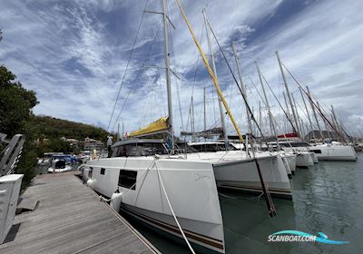 Nautitech 40 Open Flerskrogsbåd 2020, med Volvo D2-50 motor, Martinique